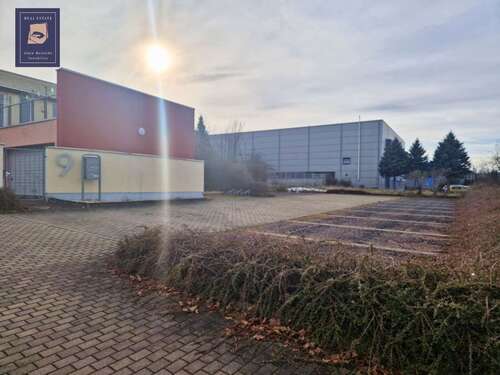 Parkplätze - 22 Zimmer Büro in Oelsnitz/Erzgebirge