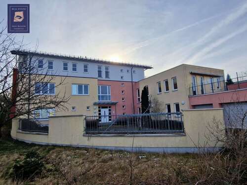 Ansicht Hof - 22 Zimmer Büro zur Miete in Oelsnitz/Erzgebirge