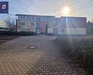 Firmenkomplex mit Garage und Einliegerwohnung - Oelsnitz/Erzgebirge