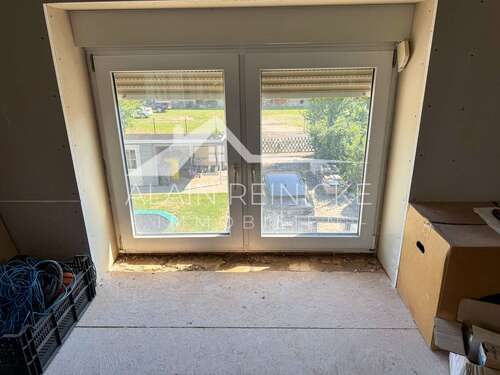 Ausbaufähige Wohnung oder großes Wohnzimmer mit Bad - 