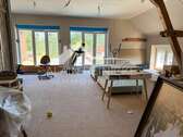 Ausbaufähige Wohnung oder großes Wohnzimmer mit Bad - 