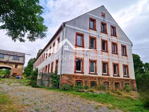 Hausansicht - Gutshaus mit 2 Teichen und viel Land