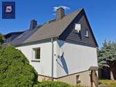 Hausansicht - frisch renovierte DHH - Juwel in hervorragender Lage