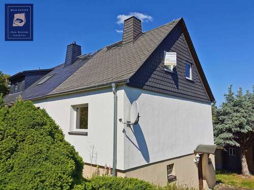 Hausansicht - frisch renovierte DHH - Juwel in hervorragender Lage