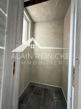 Abstellkammer / Speisekammer - 
