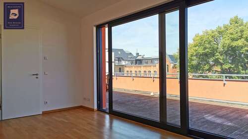 Büro (4) - Penthousewohnung mit großer Dachterrasse am Opernplatz