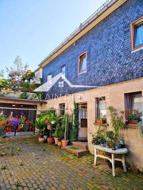 bezaubernder Innenhof - viel Platz in Erlau mit guter Substanz (200m² Wohnen & 500m² Werkstatt)