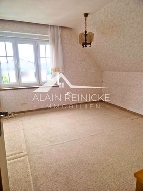 Zimmer im OG (2) - 