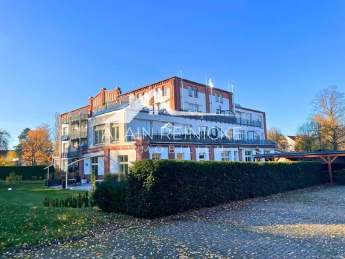 Hausansicht - Eigene vier Wände mit Gartenglück – 2-Raum-Wohntraum