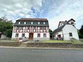 Hausansicht - Zweifamilienhaus zum Kaufen in Wittgensdorf