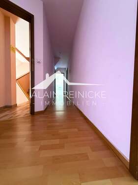 Flur - 5 Zimmer Dachgeschoßwohnung in Chemnitz