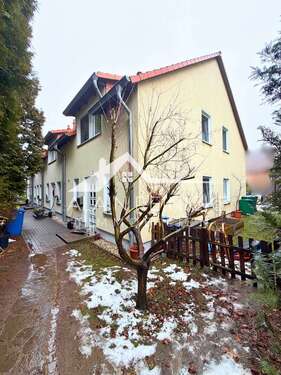 Hausansicht - Reihenendhaus in Oberlichtenau - 220.000,00&nbsp;EUR Kaufpreis, ca.&nbsp; 100,00&nbsp;m&sup2;&nbsp;Wohnfl&auml;che