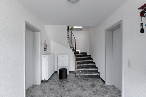 Eingangsbereich EG - 6 Zimmer Reihenhaus zum Kaufen in Kröv / Kövenig