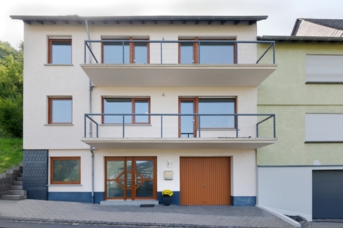 Front - Leben mit Aussicht in Kövenig! Renoviertes EFH, direkt bezugsfähig