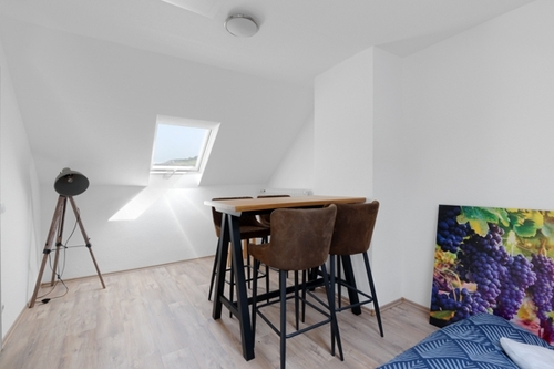 Dachgeschoss rechts - 