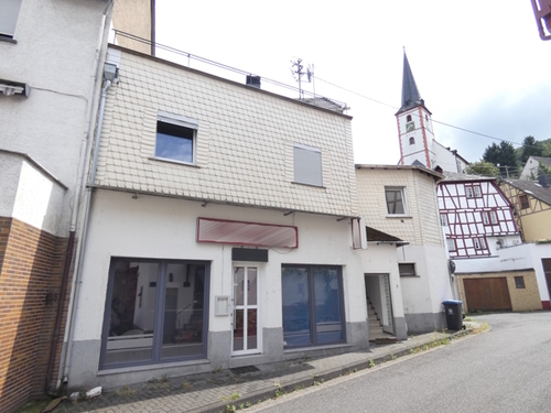 Straßenansicht - 3 Zimmer Wohn- & Geschäftshaus zum Kaufen in Briedel