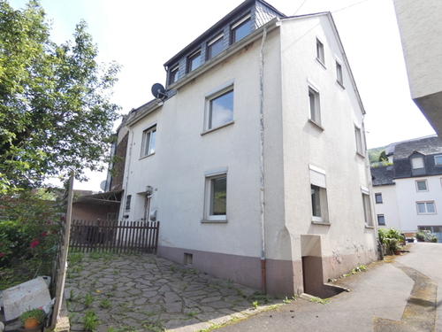 Außenansicht - 6 Zimmer Einfamilienhaus zum Kaufen in Reil