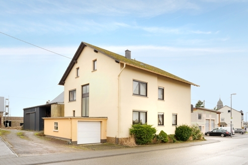 Straßenansicht - 