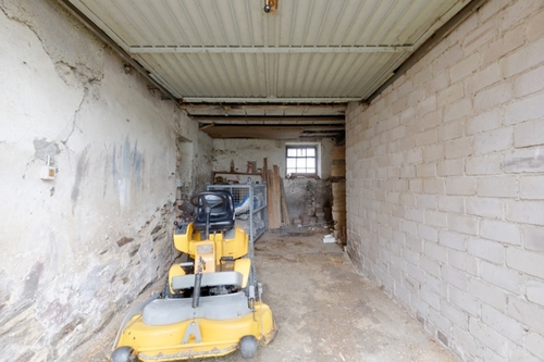 Garage - 
