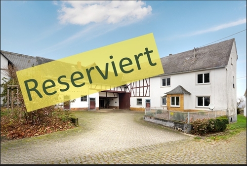Objekt Reserviert mit Peter - Hunsrücker Bauernhaus mit Hof und Nebengebäuden in ruhiger Lage von Mittelstrimmig