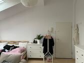 Wohn- und Schlafzimmer - Dachgeschoßwohnung mit 38,00 m² in Potsdam zur Miete