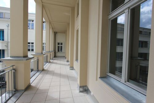 Brockessches Palais Terrasse hinten - 