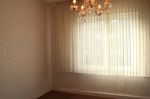 Wohnzimmer - 6 Zimmer Einfamilienhaus zum Kaufen in Leverkusen
