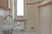 Gaste-WC mit Waschmaschinenanschluss - 