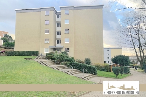 Foto - Fitness Studio gespart: Gemütliche 2 Zimmerwohnung mit Balkon für junge Leute in der 4. Etage!