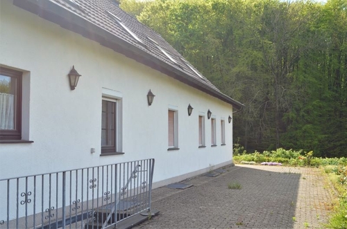 Kelleraufgang und Terrasse - 