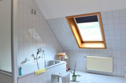 Bad mit Dusche & Wanne (Haus 1) - 