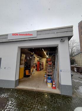 Blick durch die Toreinfahrt - Lagerhaus zum Kaufen in Köln