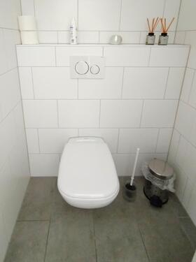 EG, WC - 