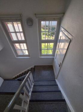 Treppenaufgang zum OG (WC) - 