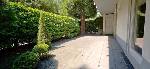 Terrasse vor Wohnzimmer - 