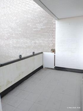 großer Balkon - 