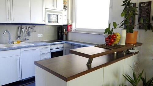 offene Küche, Theke - 2.5 Zimmer Etagenwohnung in Frechen