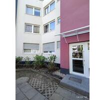 Bezugsfreie 6-Zimmer Wohnung mit Balkon und Gartenmitbenutzung, ruhige und grüne Wohnlage, kleine Eigentümergemeinschaft - Köln