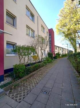 gepflegter Wohnweg - 6 Zimmer Etagenwohnung in Köln