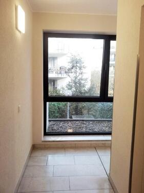a_Treppenhaus (2) - Etagenwohnung mit 153,38 m&sup2; in Köln zur Miete
