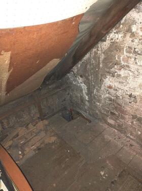 Trockenboden, vorbereitete Leitungsanschlüsse - 