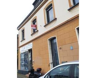 Wohn- und Geschäftshaus in Köln-Hochkirchen - gleichermaßen interessant für Eigennutzer und Kapitalanleger