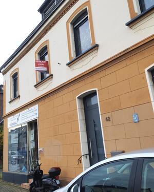 Gebäudeansicht Straße - Wohn- und Geschäftshaus in Köln-Hochkirchen - gleichermaßen interessant für Eigennutzer und Kapitalanleger