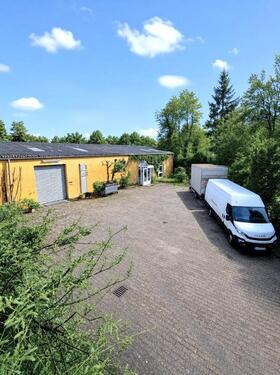 Halle, Verkehrssfläche, Kundenparkparkplätze - 