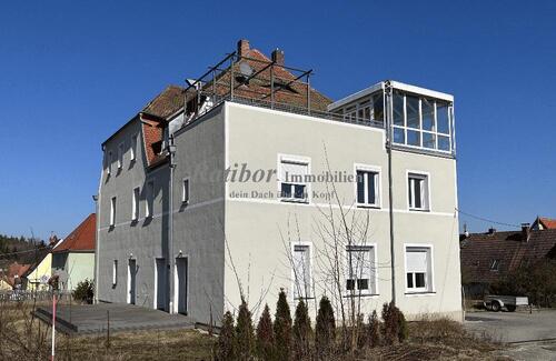 Südwestansicht - Außergewöhnliche und sehr großzügige 5 Zimmer Mansardenwohnung mit Dachterrasse und Wintergarten