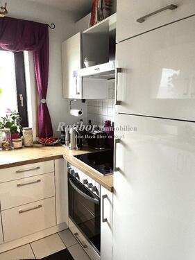 neuwertige EBK - 