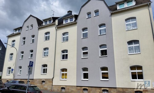 Vorderansicht des Hauses-Nr. 16-18 - 3 Zimmer Etagenwohnung zur Miete in Remscheid