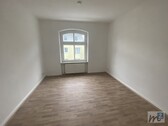Wohnzimmer - 3 Zimmer Etagenwohnung in Remscheid