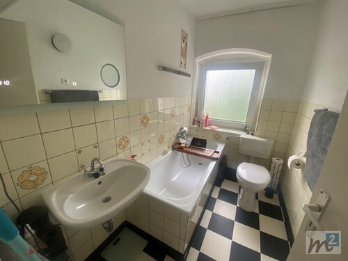 BAd/WC1 - 
