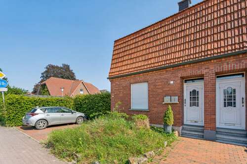 Straßenseite - Zweifamilienhaus mit 133,92 m&sup2; in Rheine / Eschendorf zum Kaufen